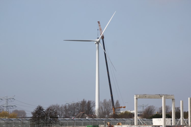 Onderzoek voor windturbine bij ABC Westland